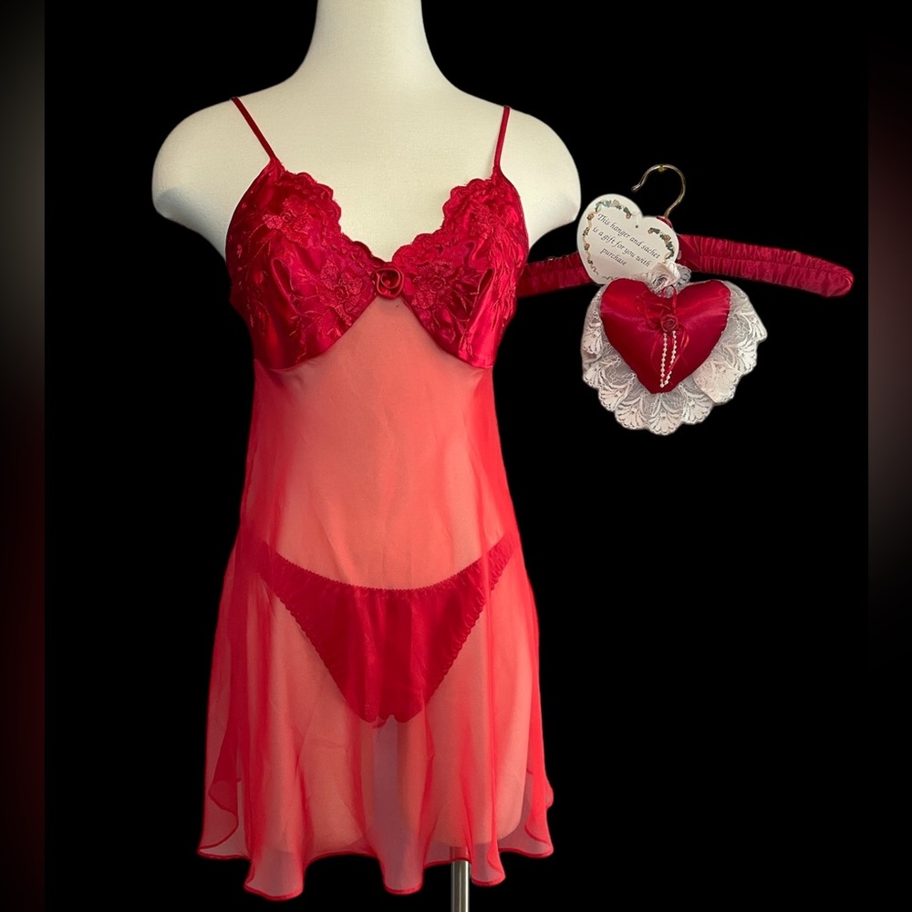 Alexandra Nicole Red Hot Satin Lingerie Teddy Negligee Set Valentine Small